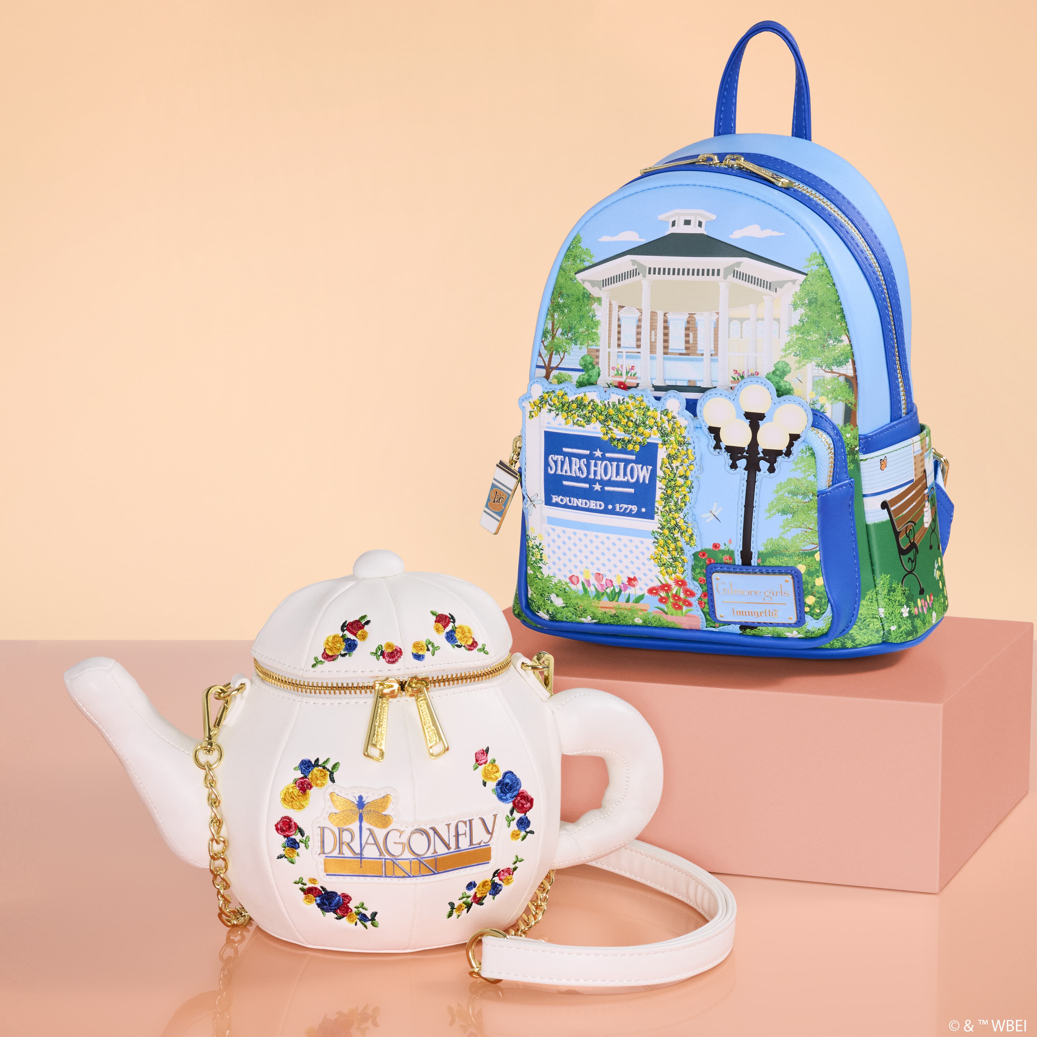 Gilmore Girls Dragonfly Inn Figural Teapot Crossbody Bag - Image 3
