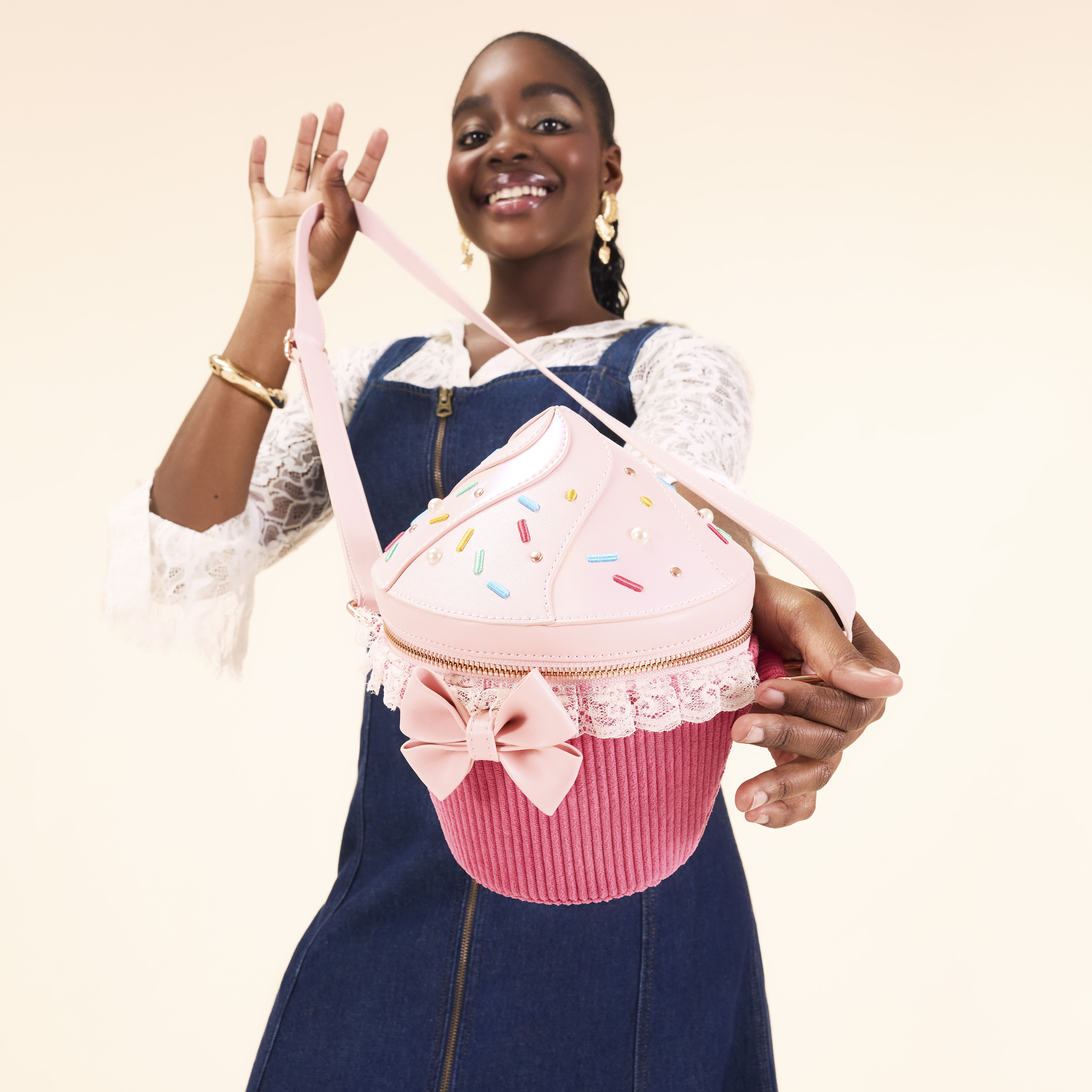 Loungefly Figural Cupcake Crossbody Bag - Image 3