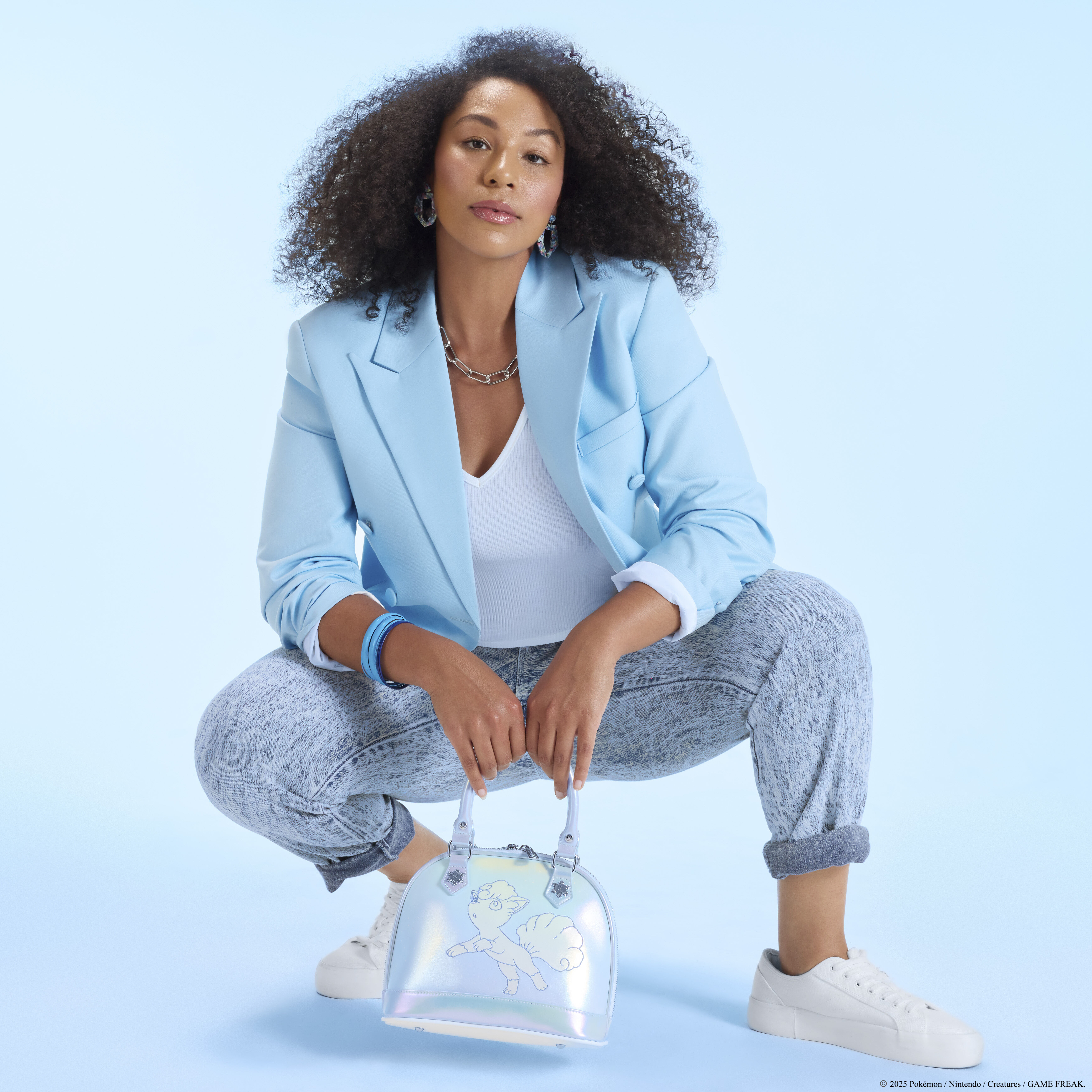 Pokémon Ice Type Winter Handbag - Image 2