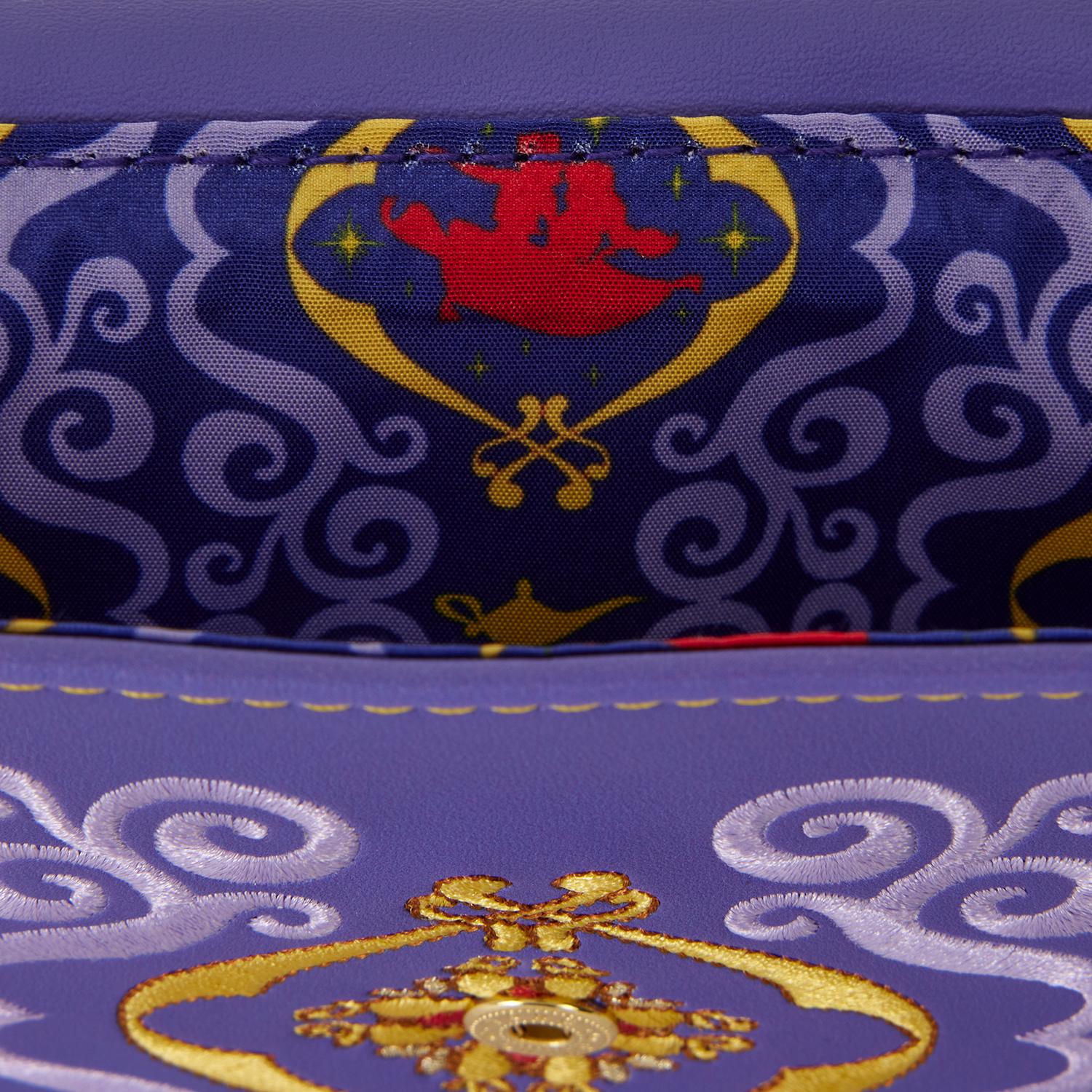 Aladdin Exclusive Magic Carpet Wallet - Image 7